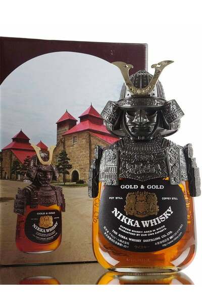 Nikka Samurai Gold & Gold bottle with box