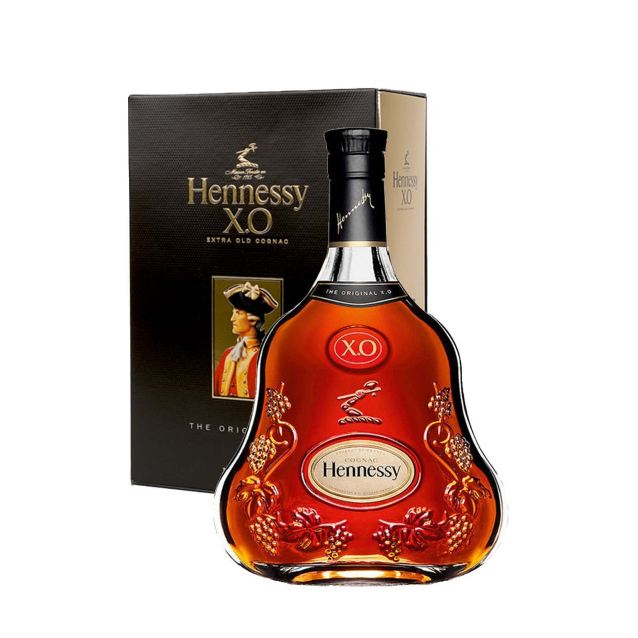 Buy Hennessy XO 700ml w/Gift Box at the best price - Paneco Singapore