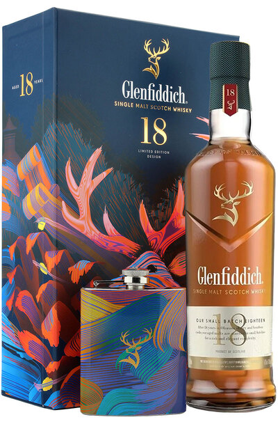Glenfiddich 18 Years 700ml Bottle Giftset with Hipflask