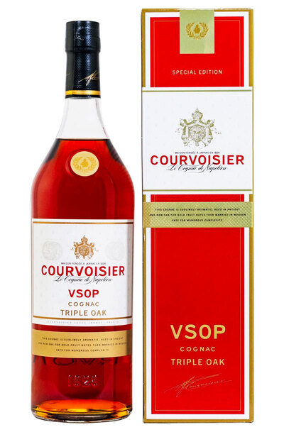 Courvoisier VSOP Triple Oak Special Edition 1L with Gift Box