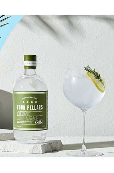 four-pillars-olive-leaf-gin-tonic