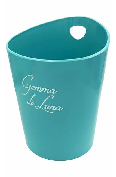 Gemma di Luna Bucket
